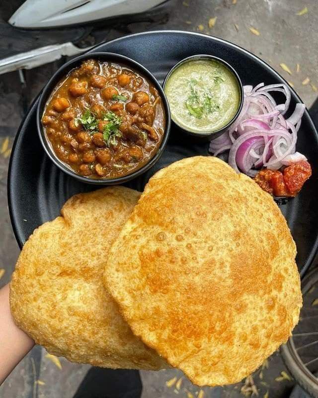 Chola Bhatura (2)